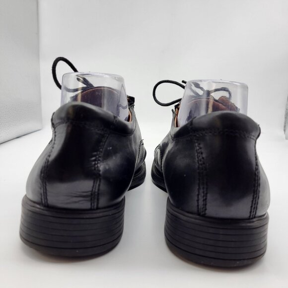 Clarks 9.5 Mens Lace up dress shoes Dapper Trendy Career main image 4